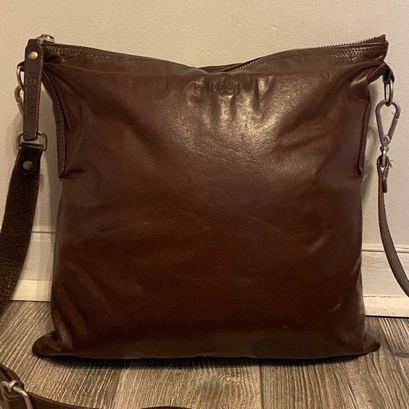 M0851 Crossbody leather bag - Picture 4 of 17